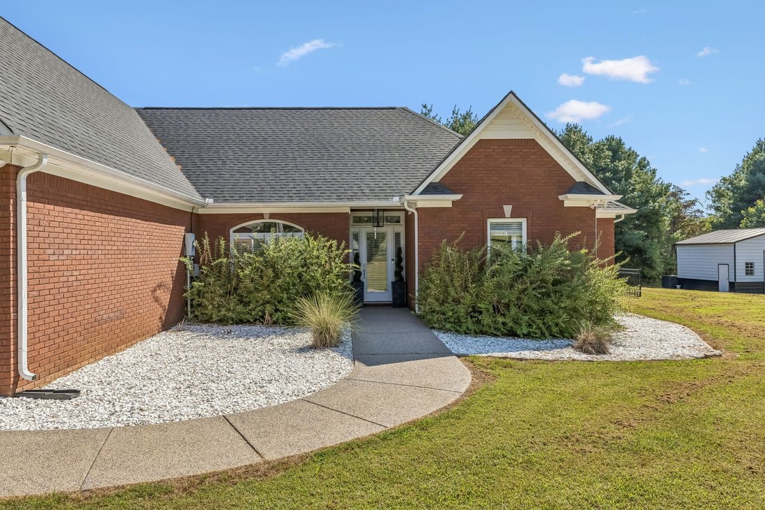 House in Columbia, Tennessee, United States 3 - 18854486