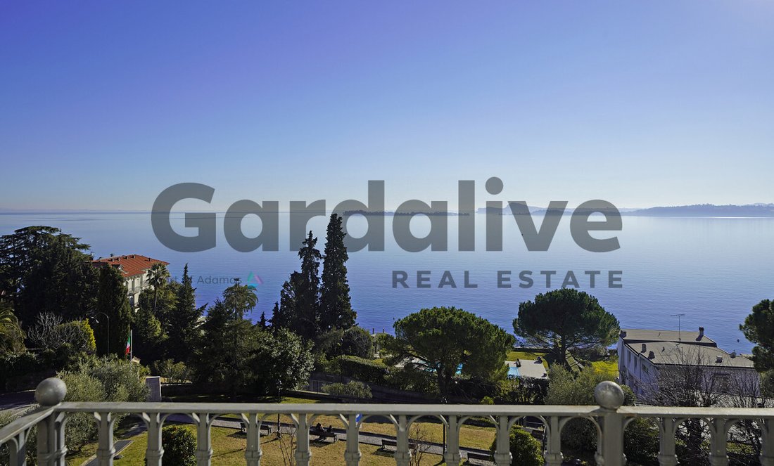 Apartment in Gardone Riviera, Lombardy, Italy 4 - 14762774