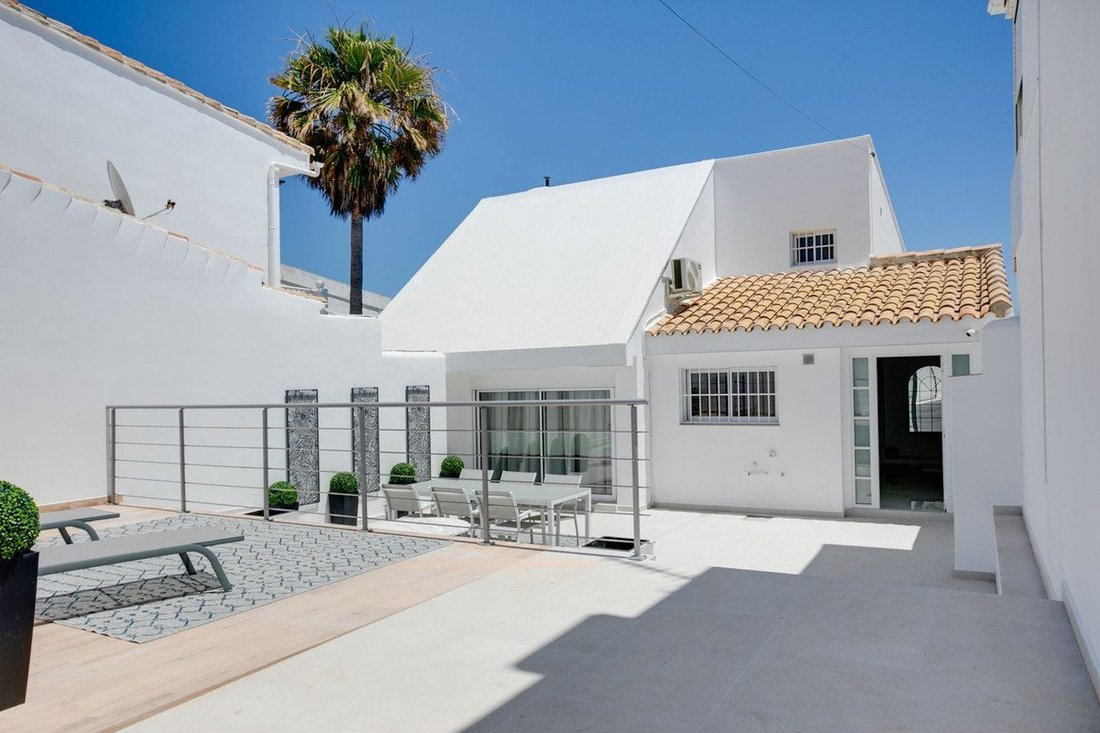 Villa in Estepona, Andalusien, Spanien 2 - 18856403