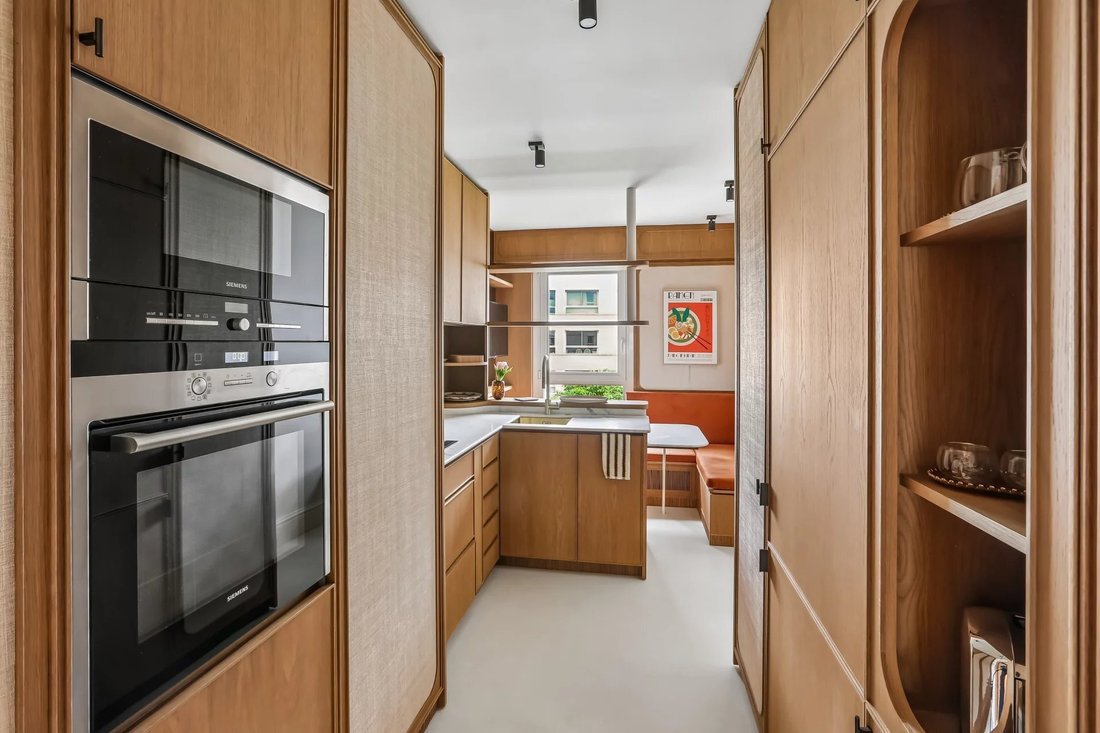 Wohnung in Elysées-Madeleine, Paris 8e Arrondissement, Paris 5 - 18850316
