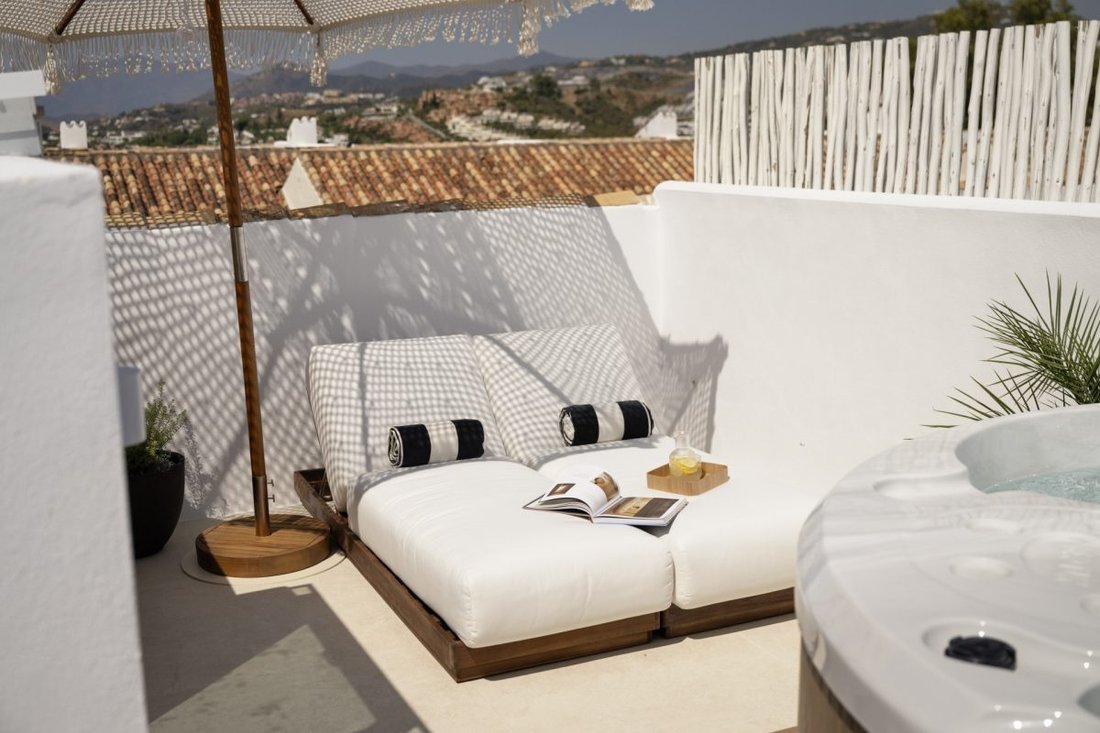 Apartment in Nueva Andalucia, Marbella, Spain 2 - 18857602