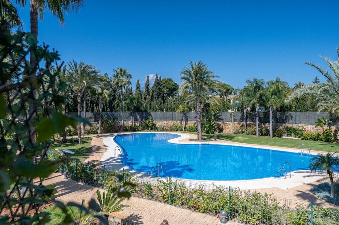 Apartment in Puerto Banus, Marbella, Spain 3 - 18857652