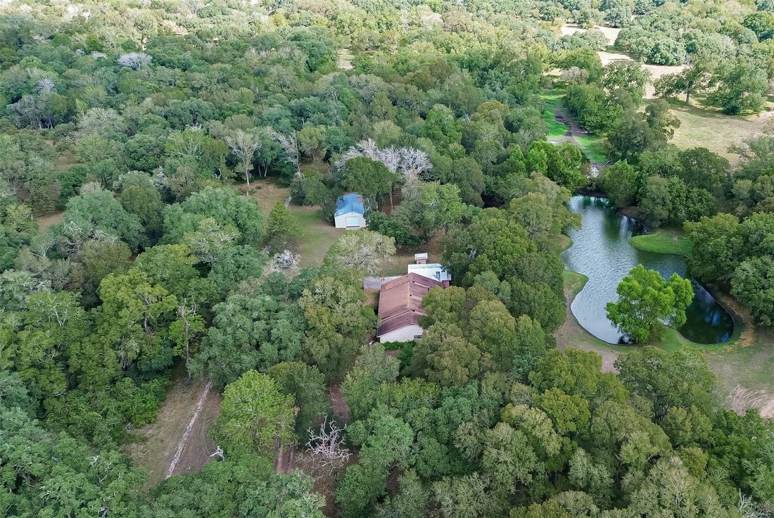 House in Columbus, Texas, United States 2 - 18847090