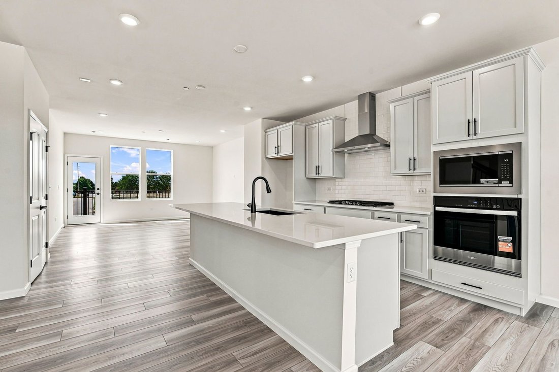 Townhouse in Naperville, Illinois, United States 5 - 18718808