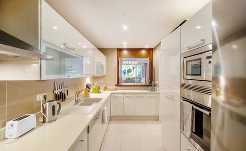 Apartamento en Nueva Andalucía, Marbella, España 1