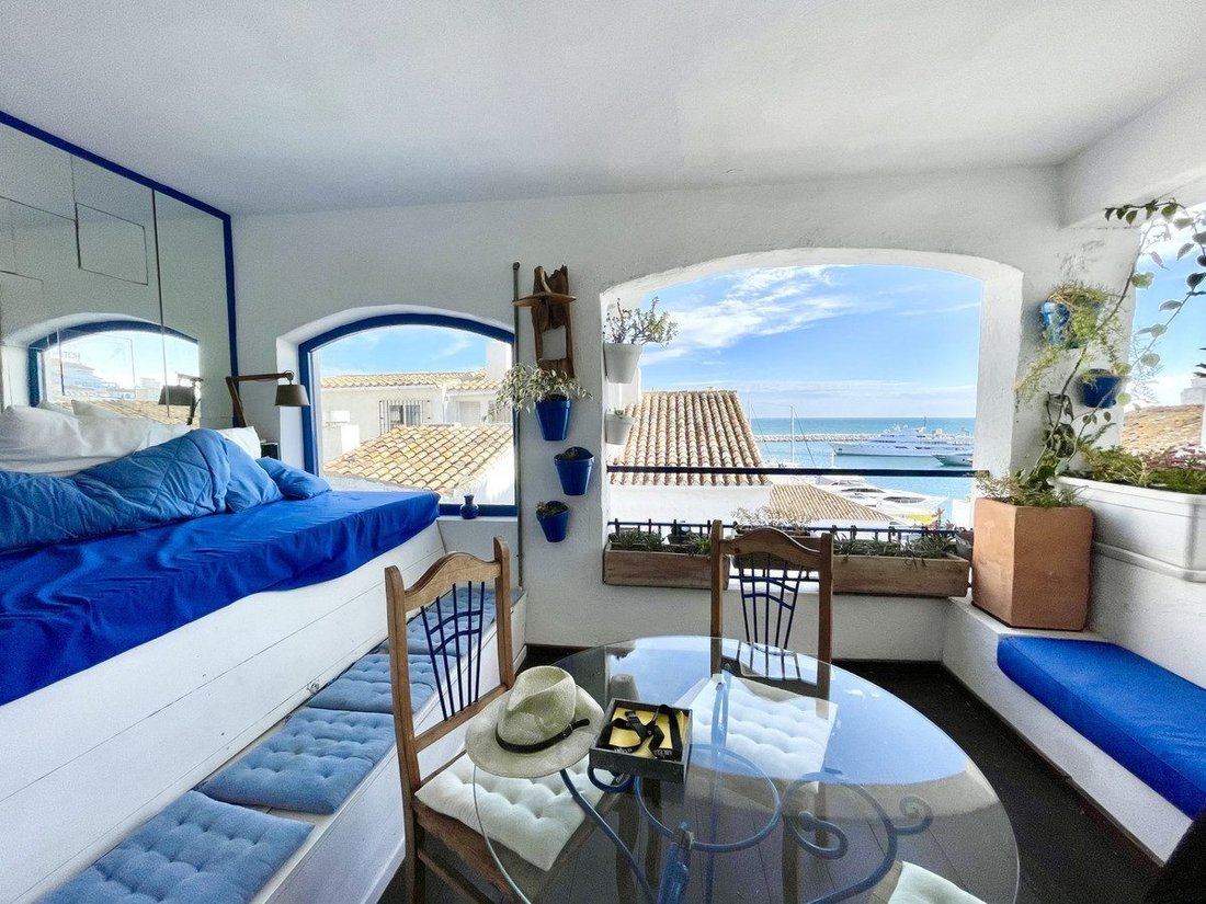 Apartment in Puerto Banus, Marbella, Spain 1 - 18860052