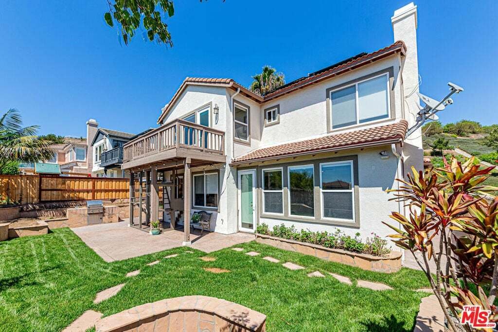 House in Signal Hill, California, United States 2 - 18845393
