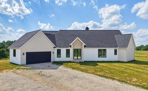 House in Hartville, Ohio, United States 1