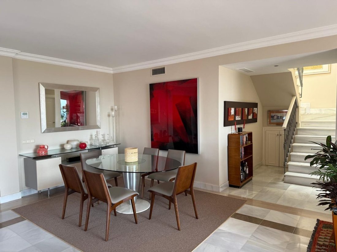 Apartment in La Quinta, Benahavis, Andalusia 2 - 18857189