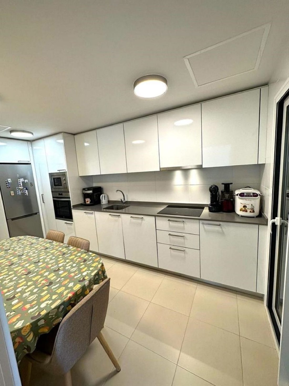 Apartment in Puerto Banus, Marbella, Spain 4 - 18860239