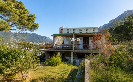 House in Le Faron-Fort-Rouge, Toulon, France 1