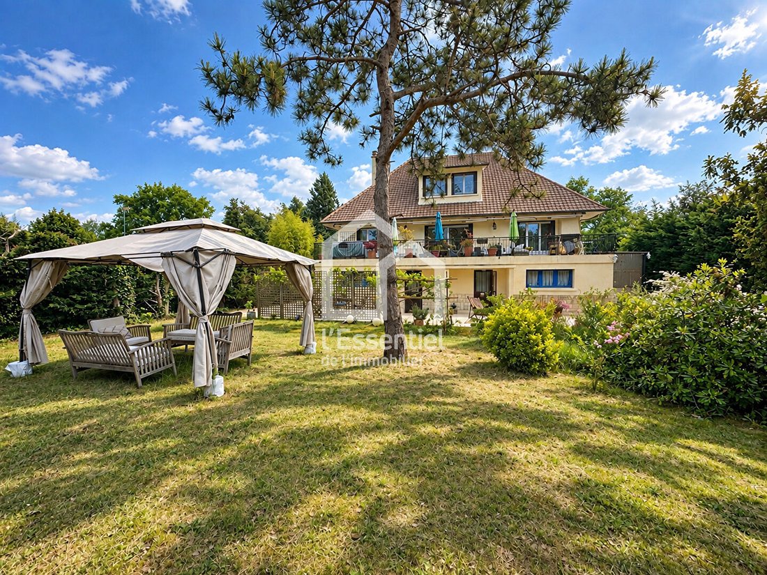 Maison à Clairières, Verneuil-sur-Seine, France 1 - 16066309