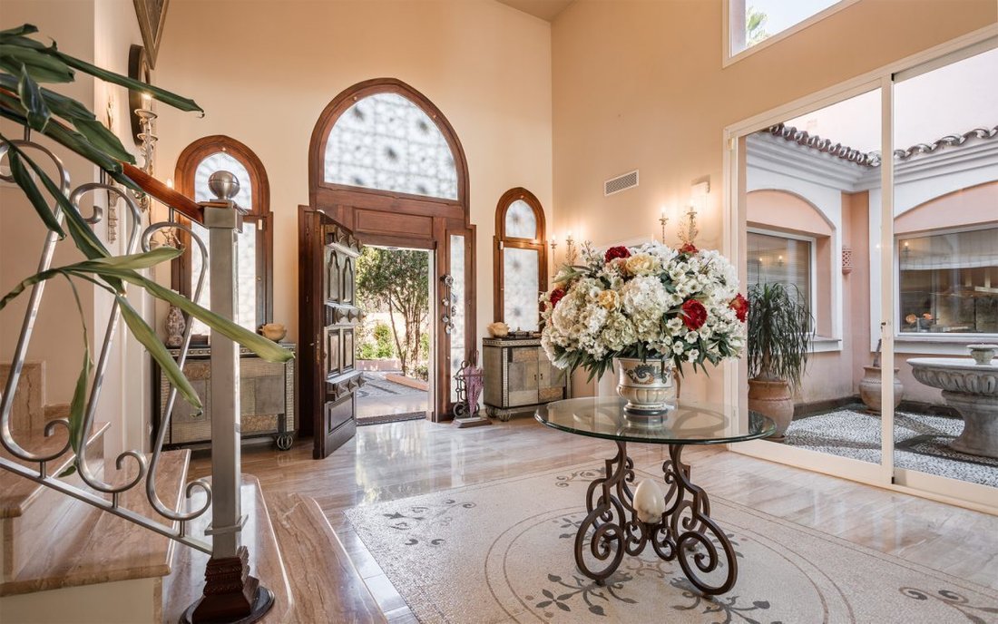 Villa in Estepona, Andalusia, Spain 4 - 18856904