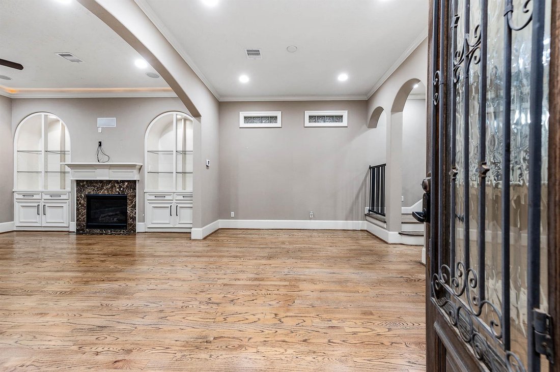 House in Houston, Texas, United States 5 - 18842870