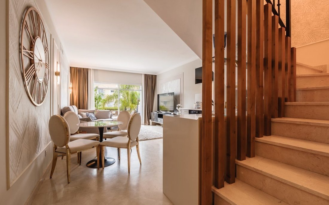Townhouse en Playa Puerto Banús, Marbella, España 5 - 18857726