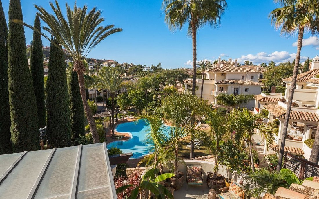 Apartment in Puerto Banus, Marbella, Spain 1 - 18856992