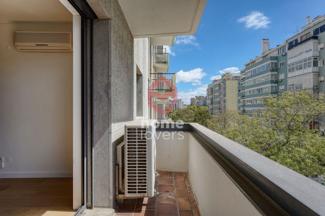 Apartment in Avenidas Novas, Lisbon, Portugal 3 - 18847954
