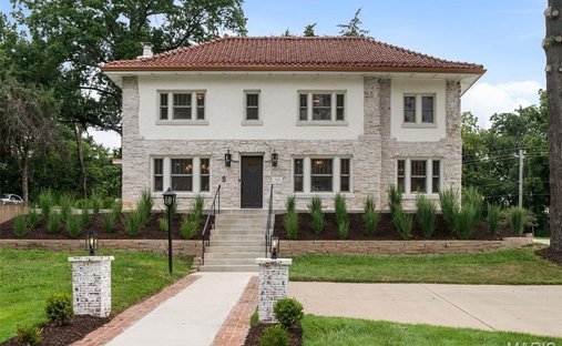 House in Webster Groves, Missouri, United States 1