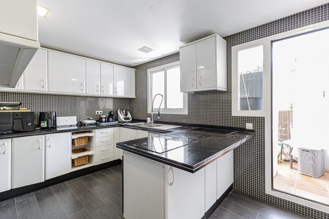 Apartment in Puerto Banus, Marbella, Spain 4 - 18859087