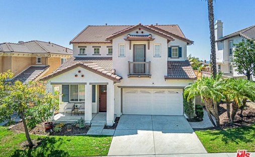 House in Signal Hill, California, United States 1