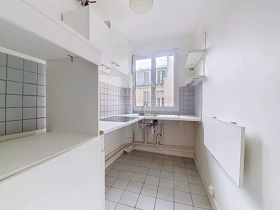 Apartment in Perouses, Paris, Ile-de-France 5 - 18843685