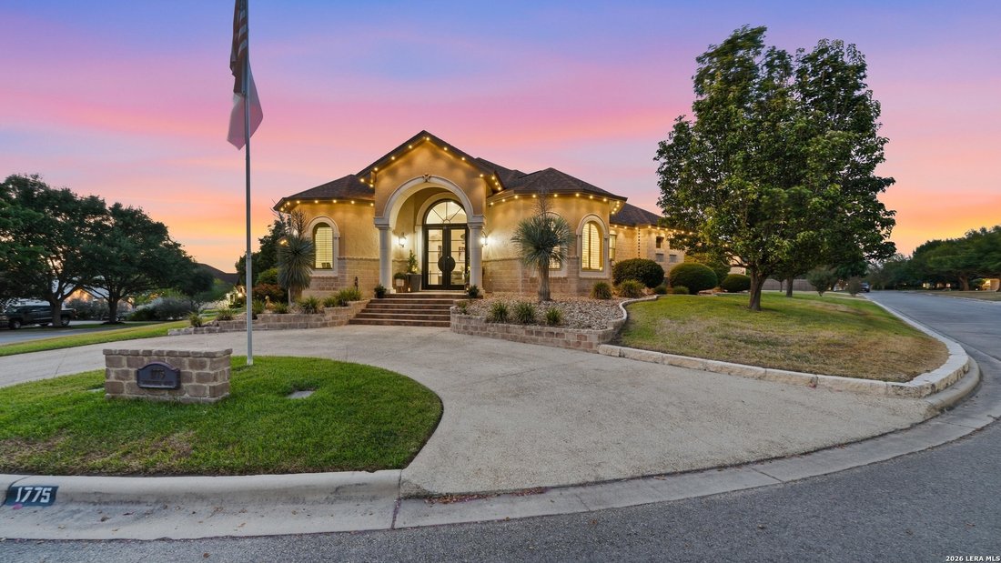 House in New Braunfels, Texas, United States 2 - 18849864
