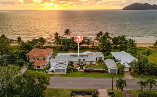 House in Wongaling Beach, Queensland, Australia 1