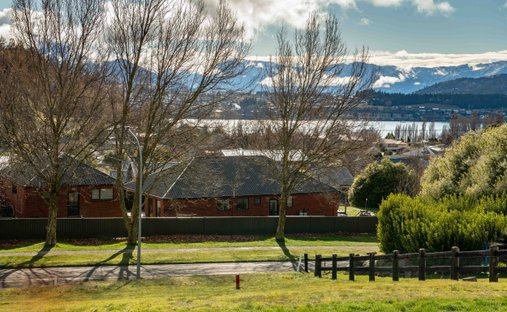 Land in Wanaka, Otago, New Zealand 1