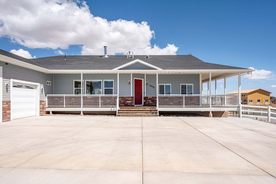 House in Cedar City, Utah, United States 2 - 18857904