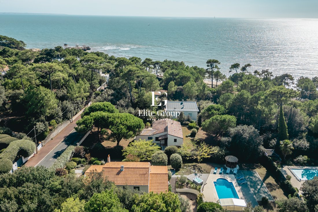Villa à Saint-Palais-sur-Mer, Nouvelle-Aquitaine, France 1 - 18859320