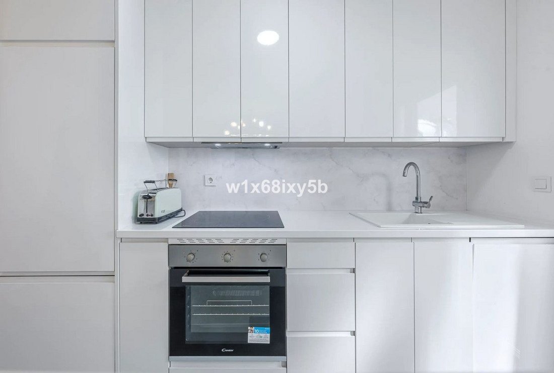 Apartment in Puerto Banus, Marbella, Spain 5 - 18864942