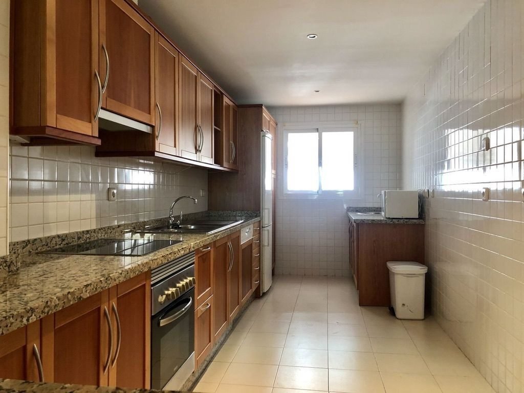 Wohnung in Puerto Banús, Marbella, Spanien 4 - 18864810