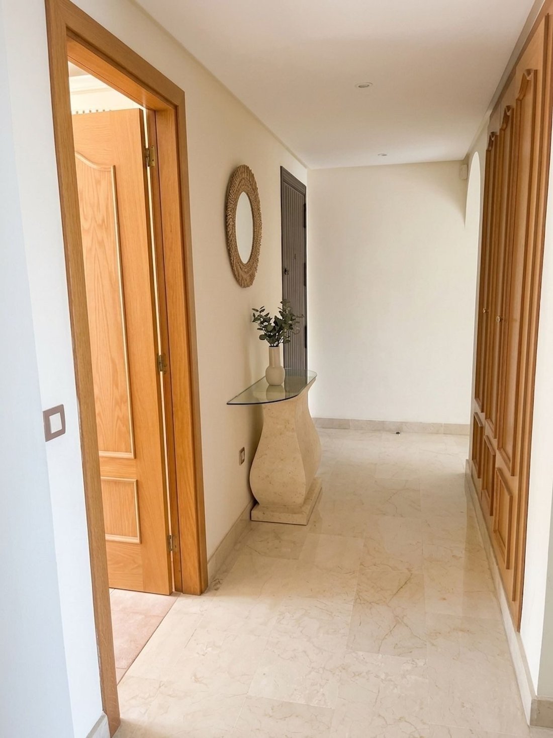 Apartment in Benahavis, Andalusia, Spain 4 - 18860696