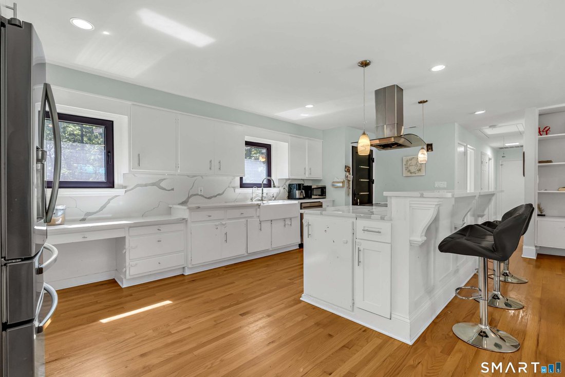 House in Stamford, Connecticut, United States 4 - 18858299