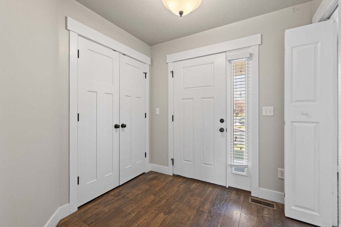 House in Orem, Utah, United States 2 - 18858975