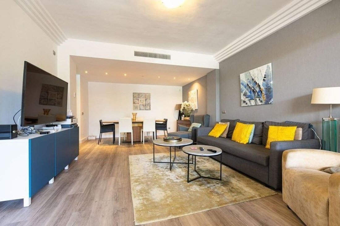 Apartment in Puerto Banus, Marbella, Spain 3 - 18859814