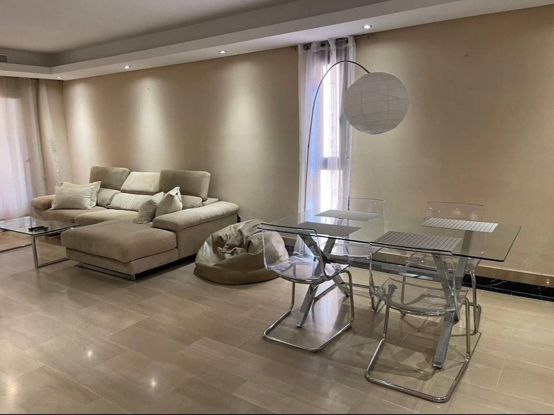 Appartamento a Estepona, Andalusia, Spagna 2 - 18859207