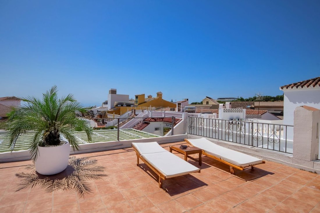 Villa in Fuengirola, Andalusien, Spanien 1 - 18864746