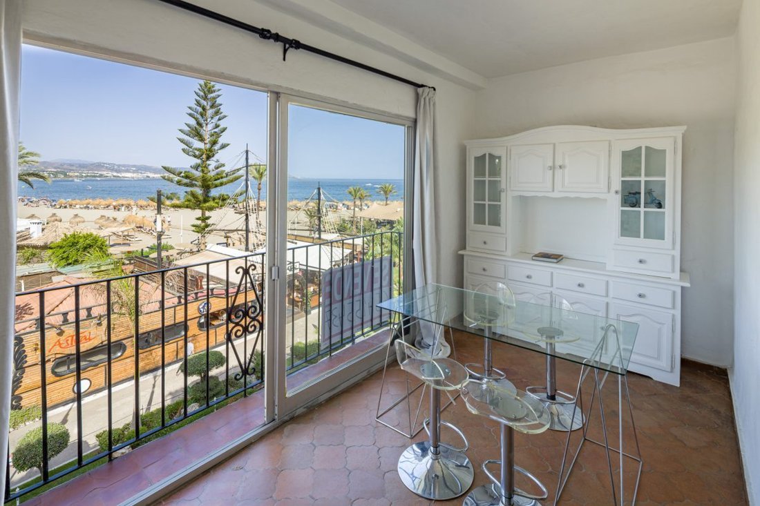 Apartment in Puerto Banus, Marbella, Spain 1 - 18860043