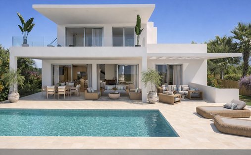 Villa in San Pedro de Alcantara, Andalusia, Spain 1
