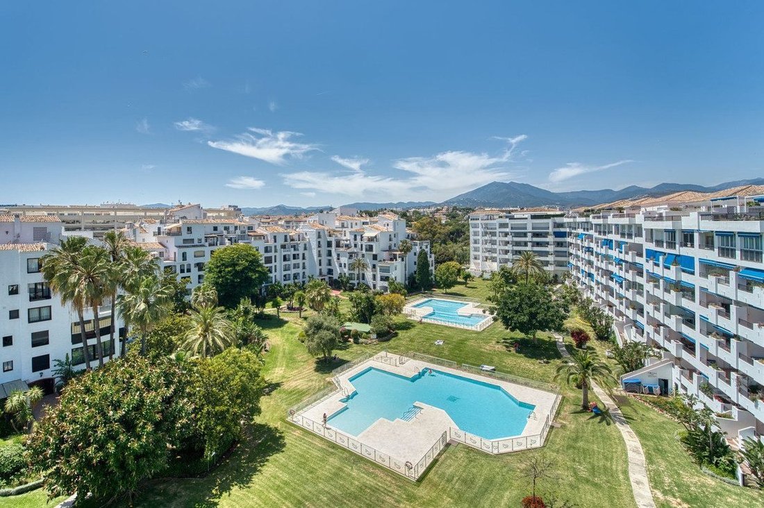 Apartment in Puerto Banus, Marbella, Spain 1 - 18862962