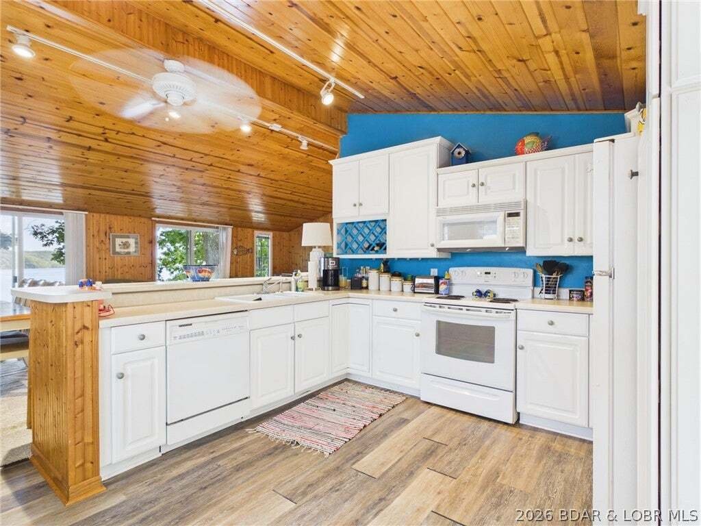 House in Sunrise Beach, Missouri, United States 5 - 18858090