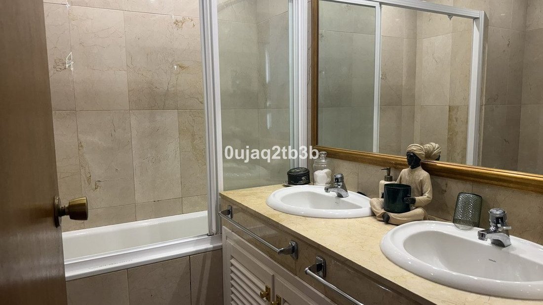 Appartamento a Puerto Banus, Marbella, Spagna 5 - 18859662
