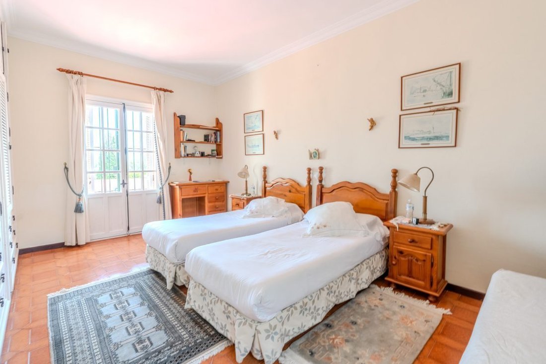 Villa à Puerto Banús, Marbella, Espagne 5 - 18860355