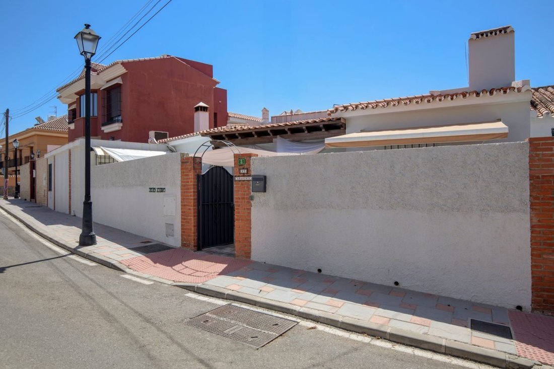 Villa in Fuengirola, Andalusien, Spanien 2 - 18864746