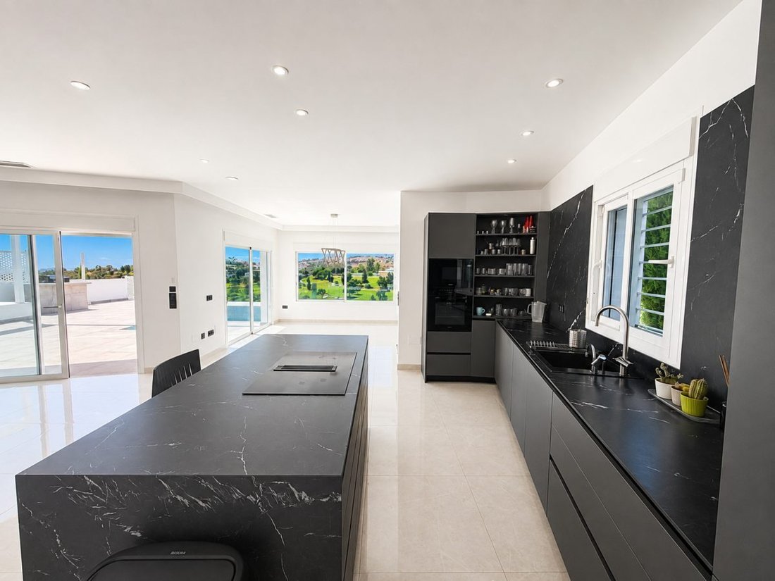 Villa in Benahavis, Andalusia, Spain 5 - 18859835
