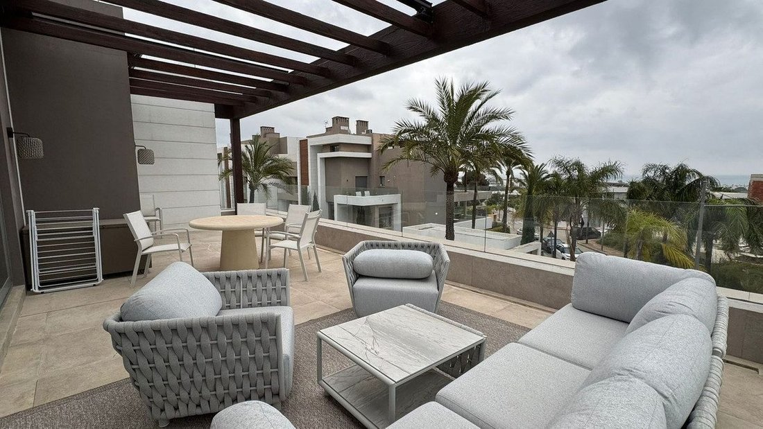 Wohnung in Cancelada, Estepona, Andalusien 1 - 18861939