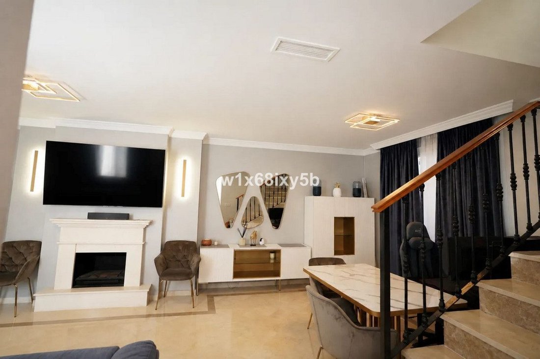 Villa in Nueva Andalucia, Marbella, Spain 5 - 18860317