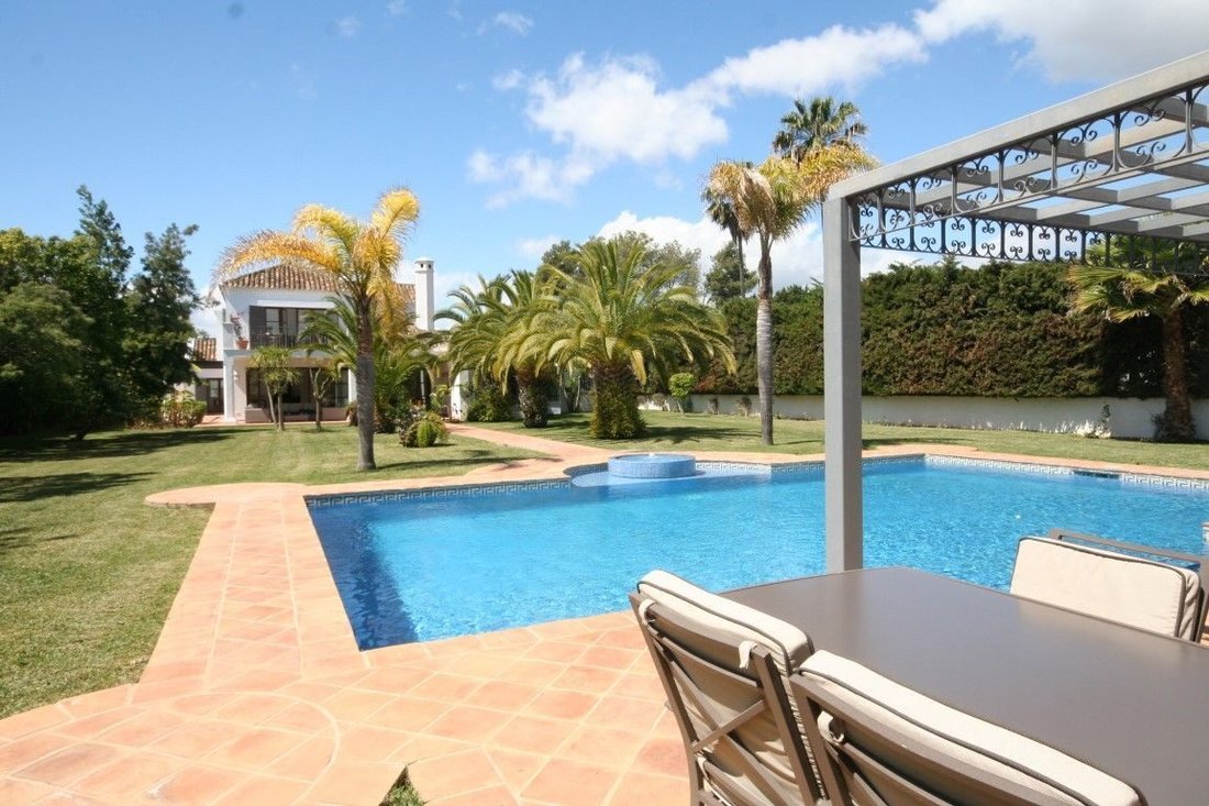 Villa a Guadalmina Baja, San Pedro de Alcántara, Spagna 3 - 18864212