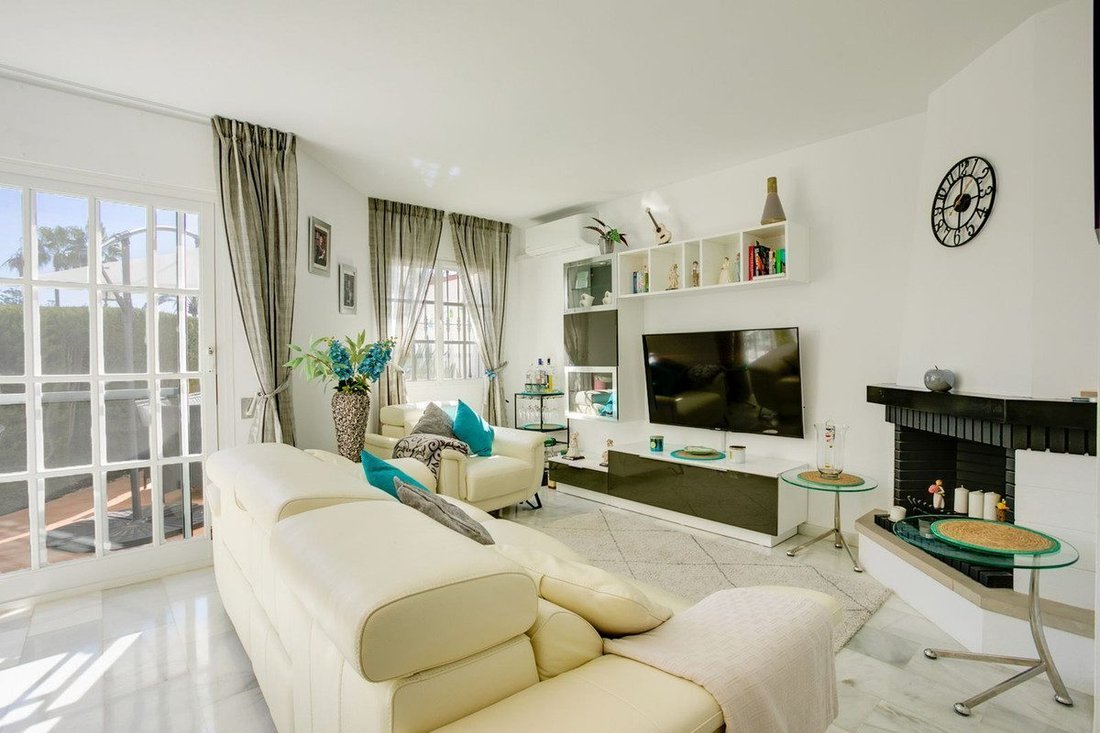 Townhouse en Bel-Air, Estepona, Andalucía 2 - 18864353